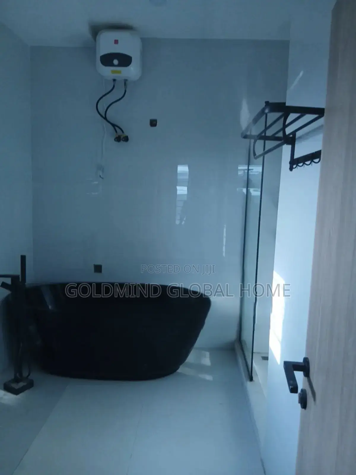 5bdrm Duplex in Gwarinpa, Life Camp for sale