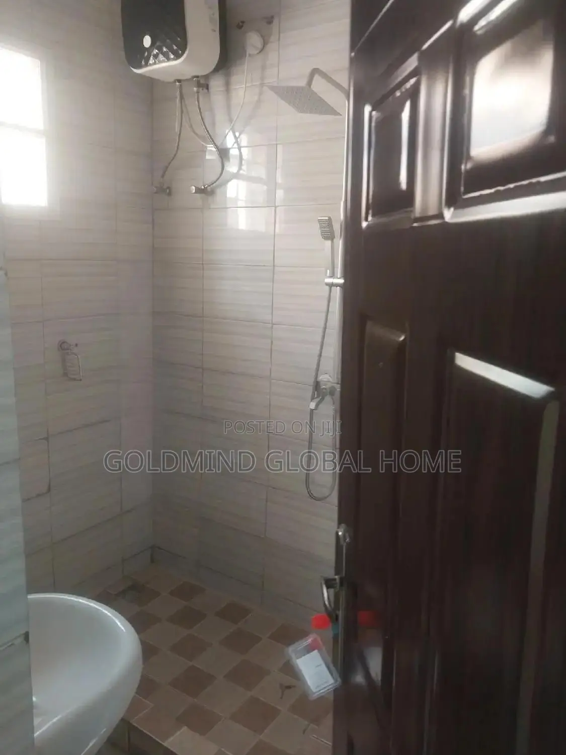 3bdrm Bungalow in Gwarinpa Extension, Life Camp for sale