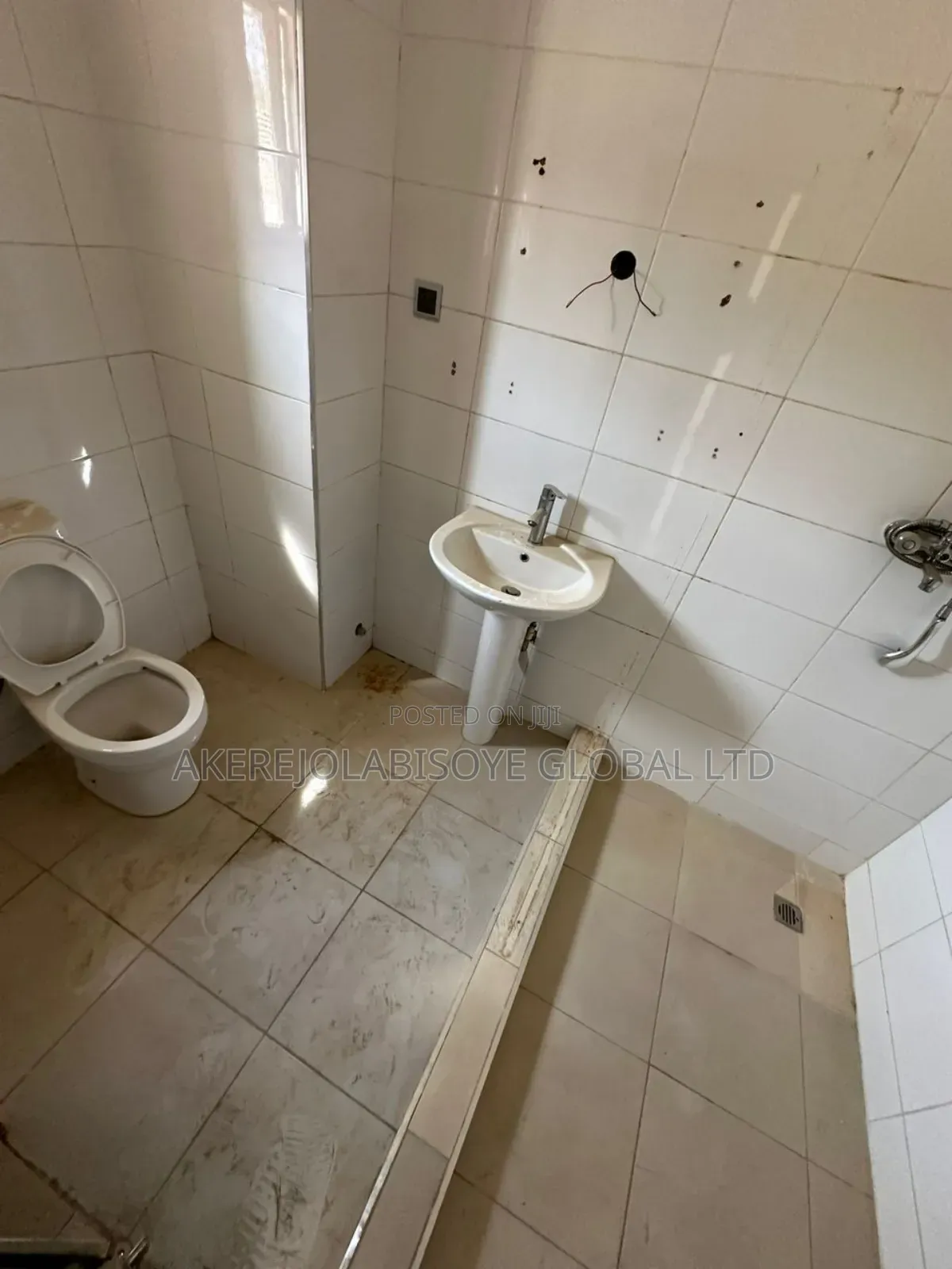 3bdrm Apartment in Jahi Gilmore Abuja for sale