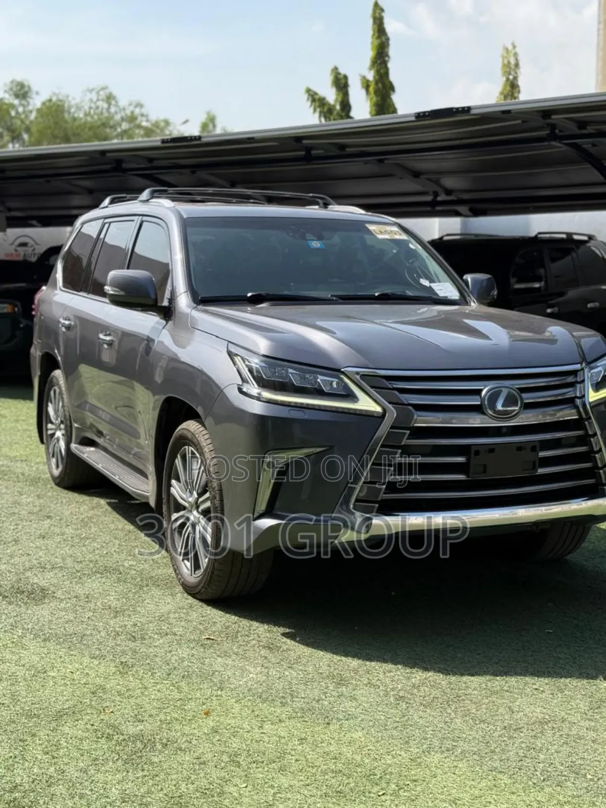 Lexus LX 570 (5 seats) AWD 2017 Gray