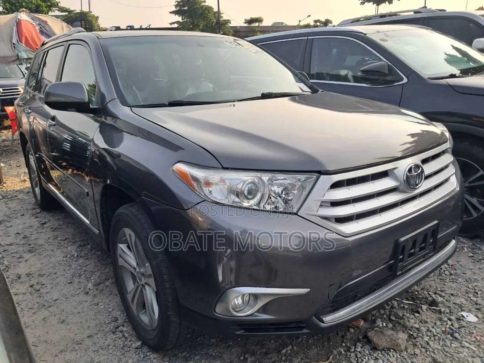 Toyota Highlander Limited 3.5L 2WD 2013 Gray
