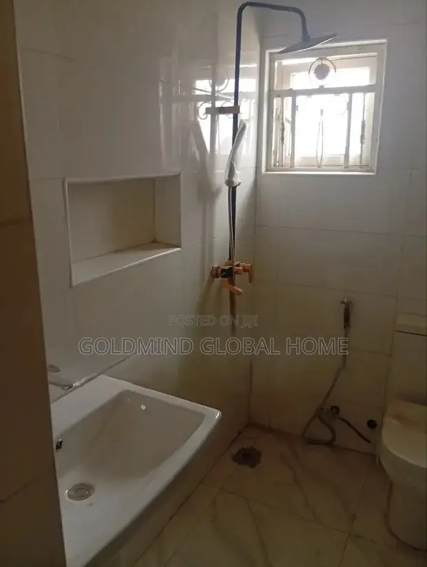 4bdrm Duplex in Lugbe for sale