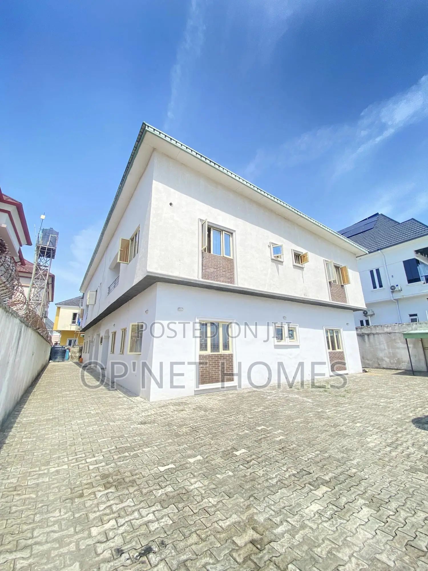 3bdrm Apartment in Bridge Gate Estate, Lekki for rent