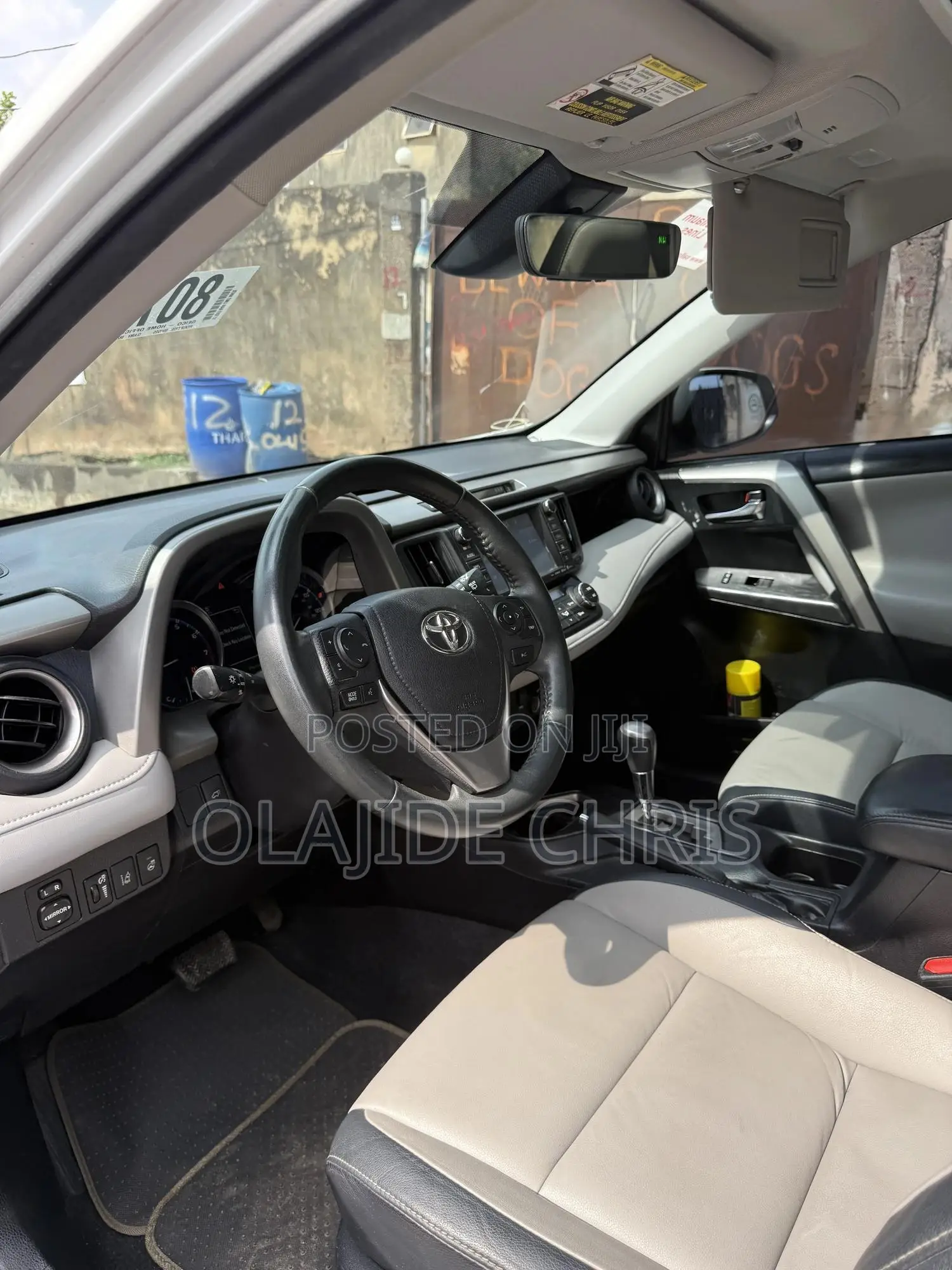 Toyota RAV4 Platinum AWD (2.5L 4cyl 6A) 2017 White