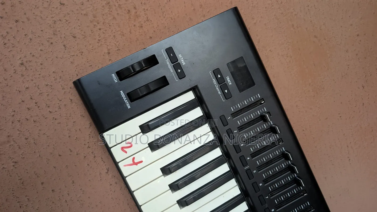 Novation Lunchkey 49 Studio Midi Keyboard