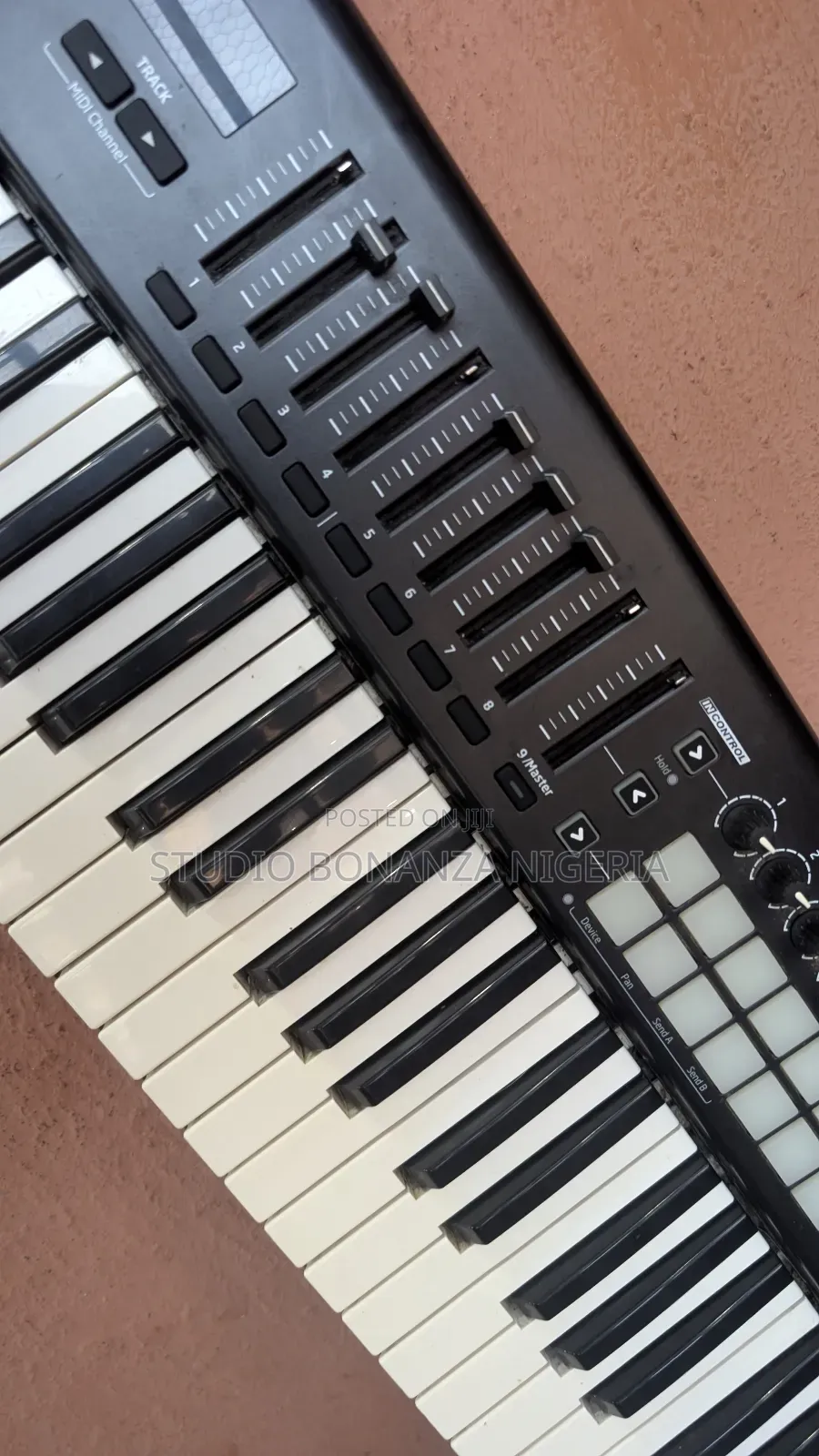 Novation Lunchkey 49 Studio Midi Keyboard
