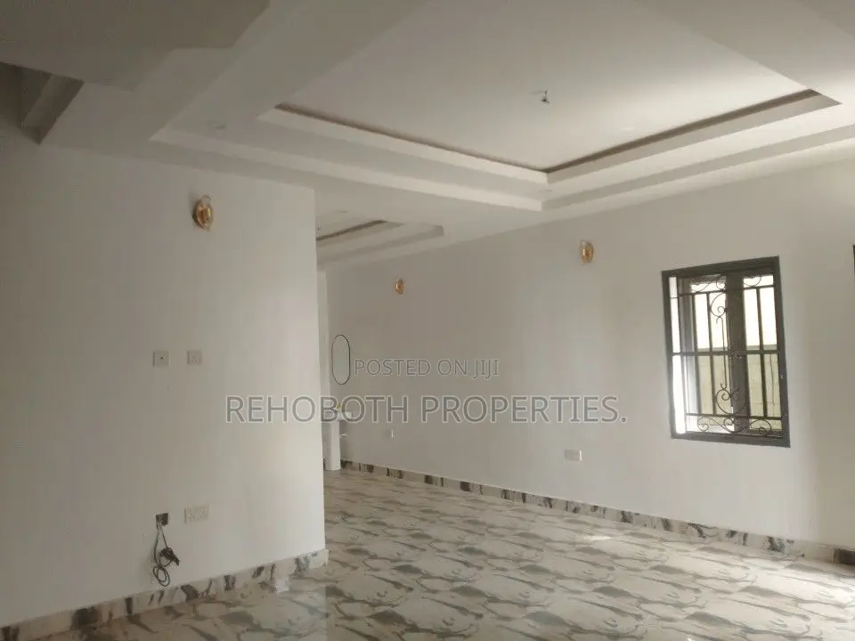 2bdrm Duplex in Airforce Base, Akobo for rent