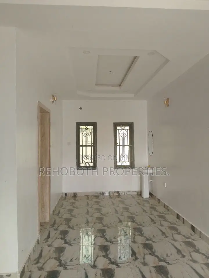 2bdrm Duplex in Airforce Base, Akobo for rent