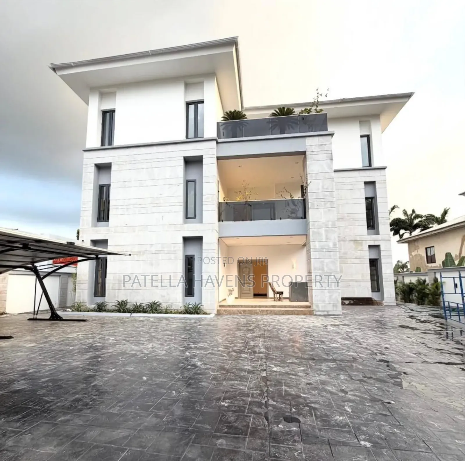 7bdrm Duplex in Maitama for sale