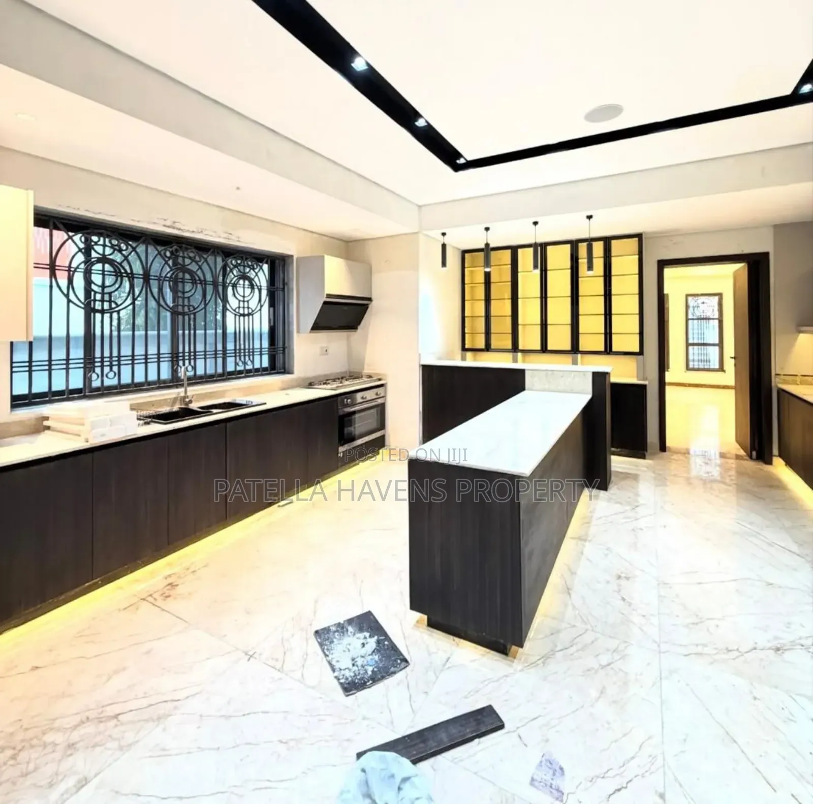7bdrm Duplex in Maitama for sale