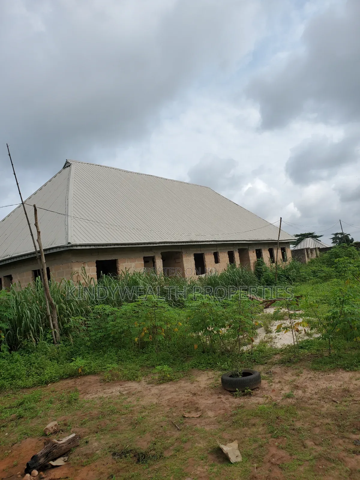 2bdrm Block of Flats in Benin City for Sale