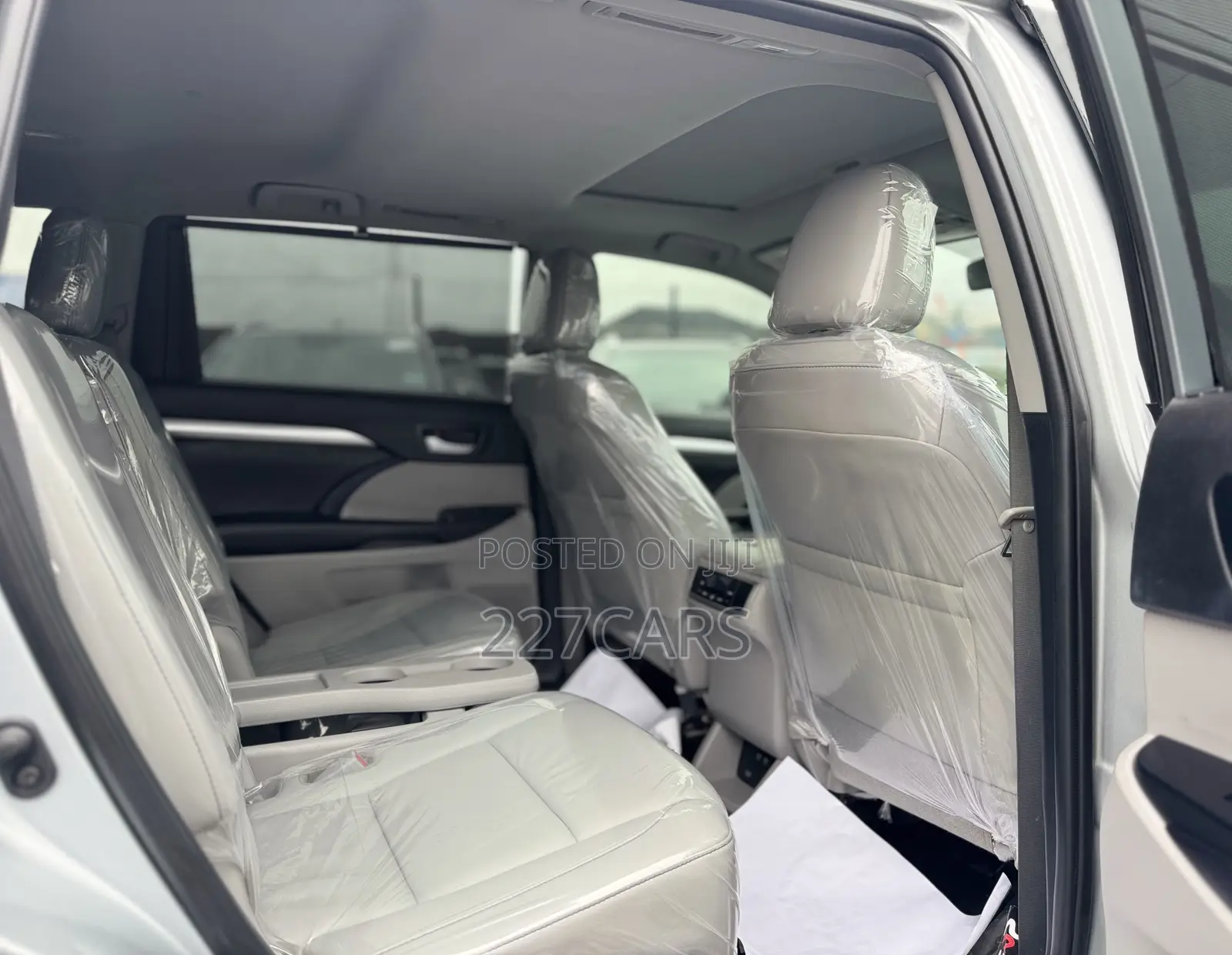 Toyota Highlander XLE 2019 Silver