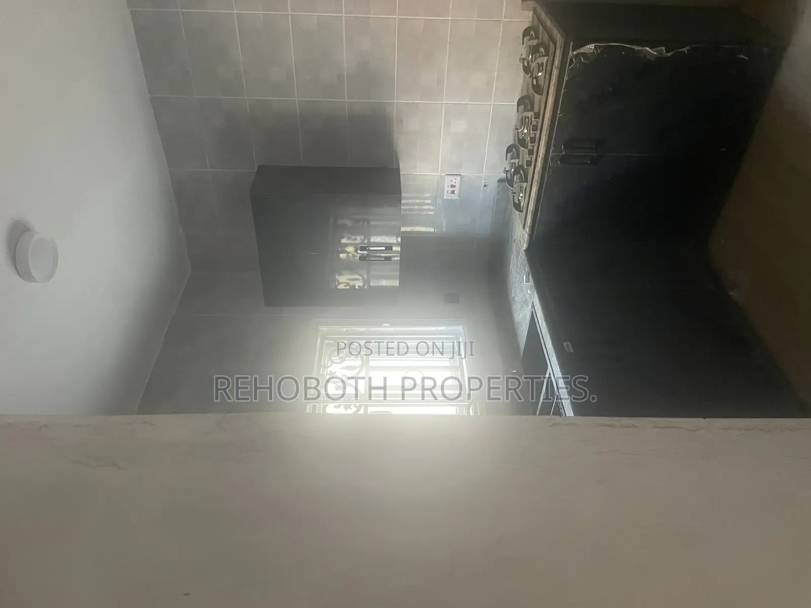 4bdrm Duplex in Jericho for rent