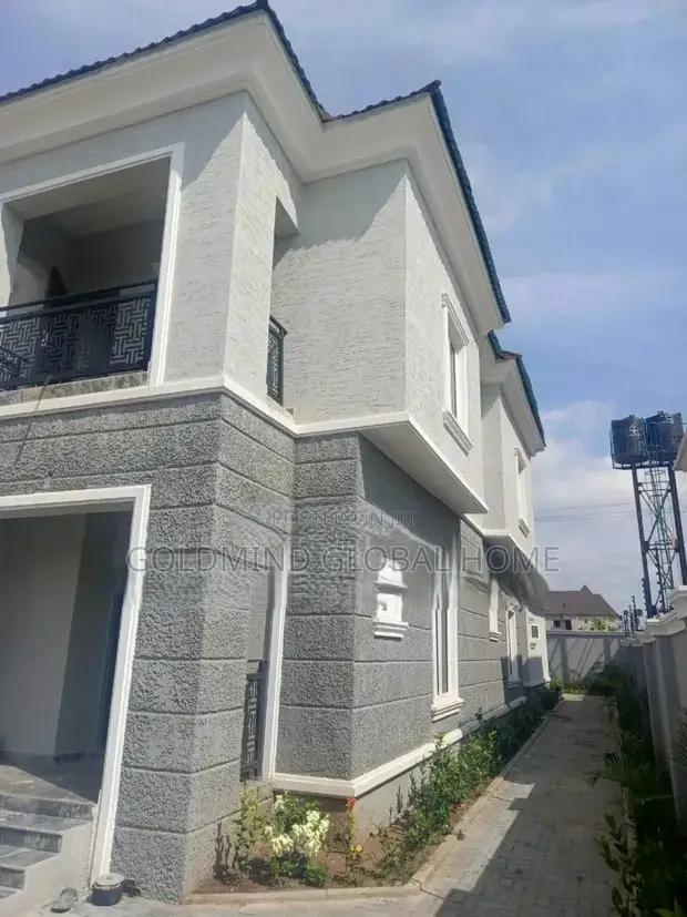 5bdrm Duplex in Lugbe, FHA for sale