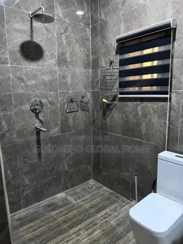 6bdrm Duplex in Lugbe, FHA for sale