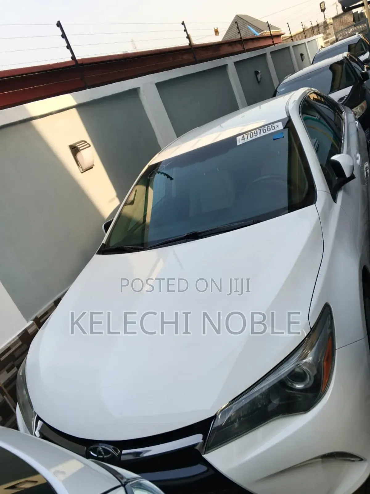 Toyota Camry SE 4dr Sedan (2.5L 4cyl 6A) 2017 White