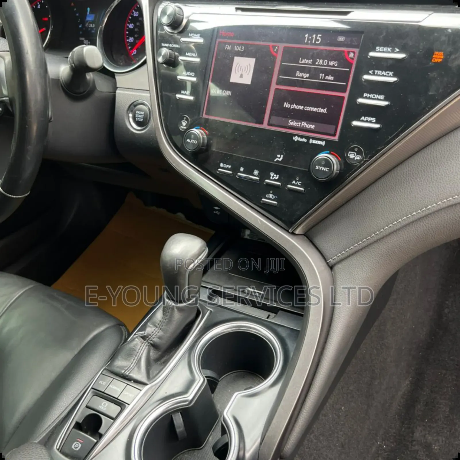 Toyota Camry XSE (2.5L 4cyl 8A) 2019 Red