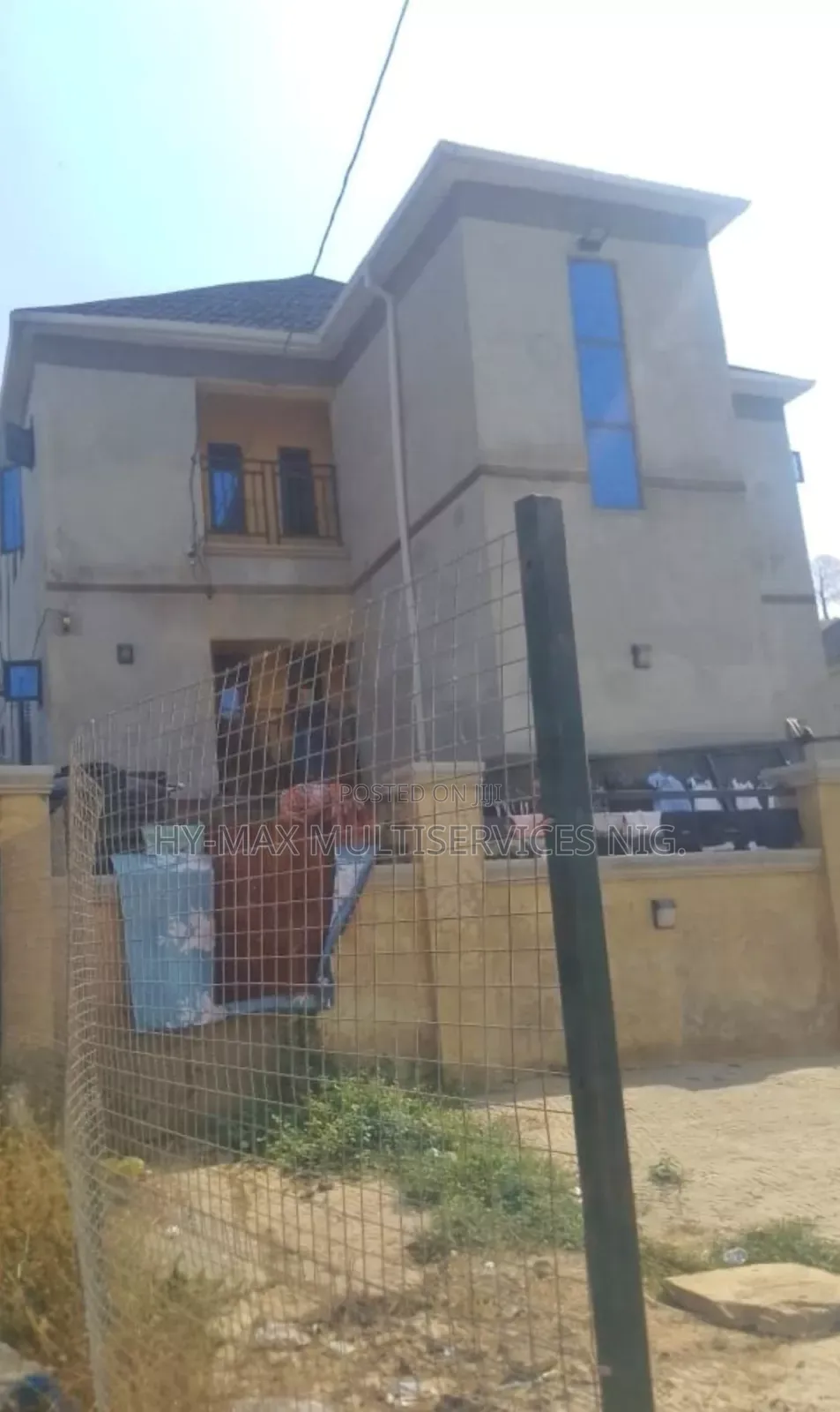 8bdrm Block of Flats in Ushafa for sale