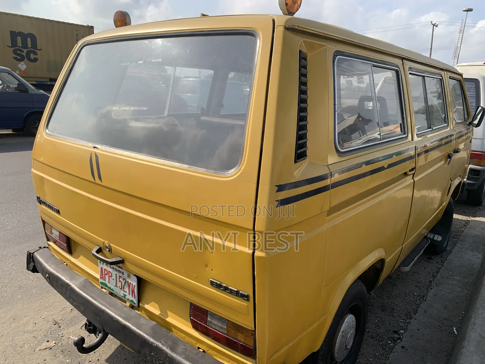 Volkswagen Transporter 1999 Yellow