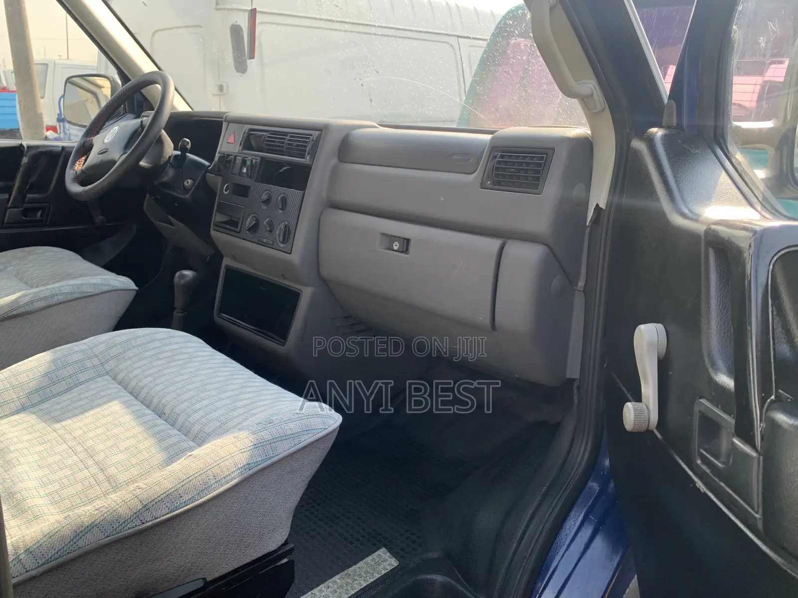Volkswagen Transporter 2000 White