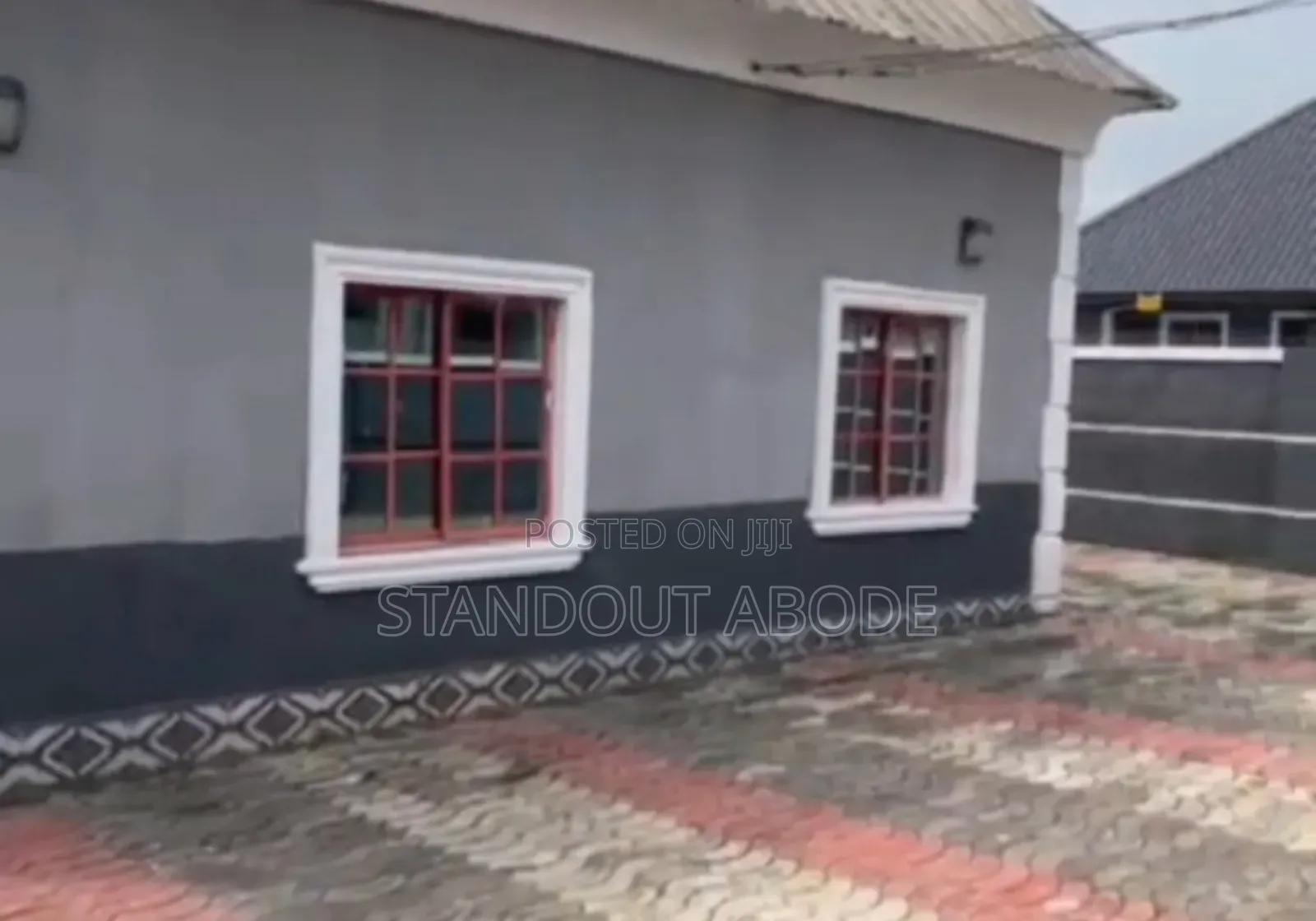 3bdrm Bungalow in Oreta Igbogbo for sale