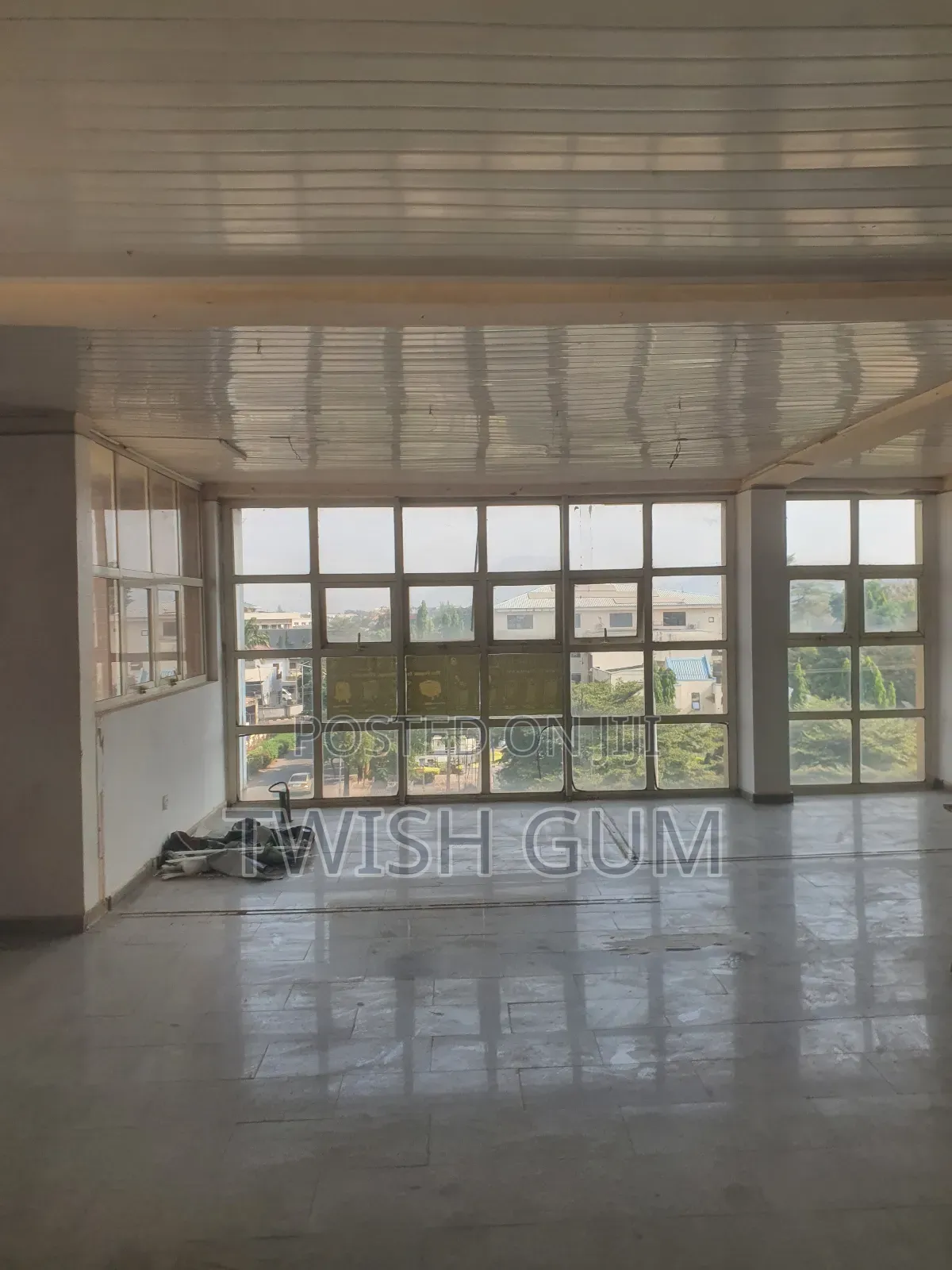 Office Space to Let(60sqm)