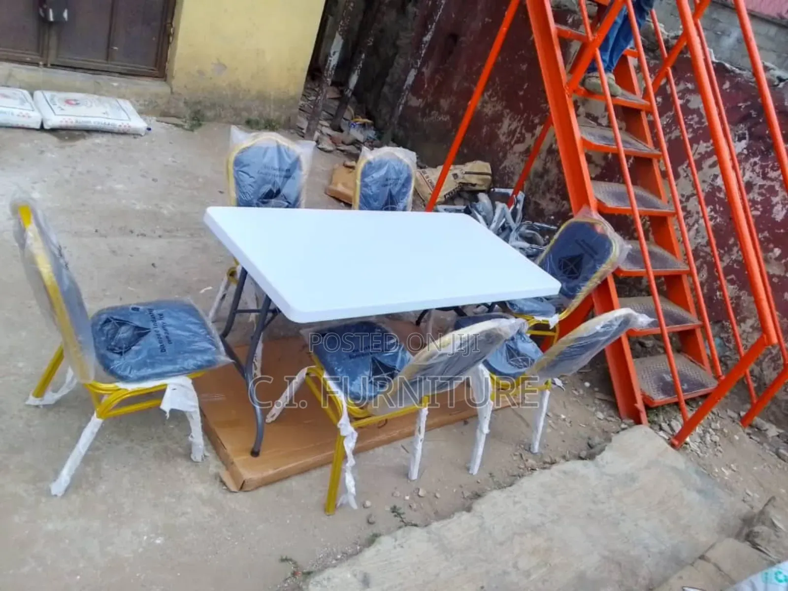 Good Fording Legs Table