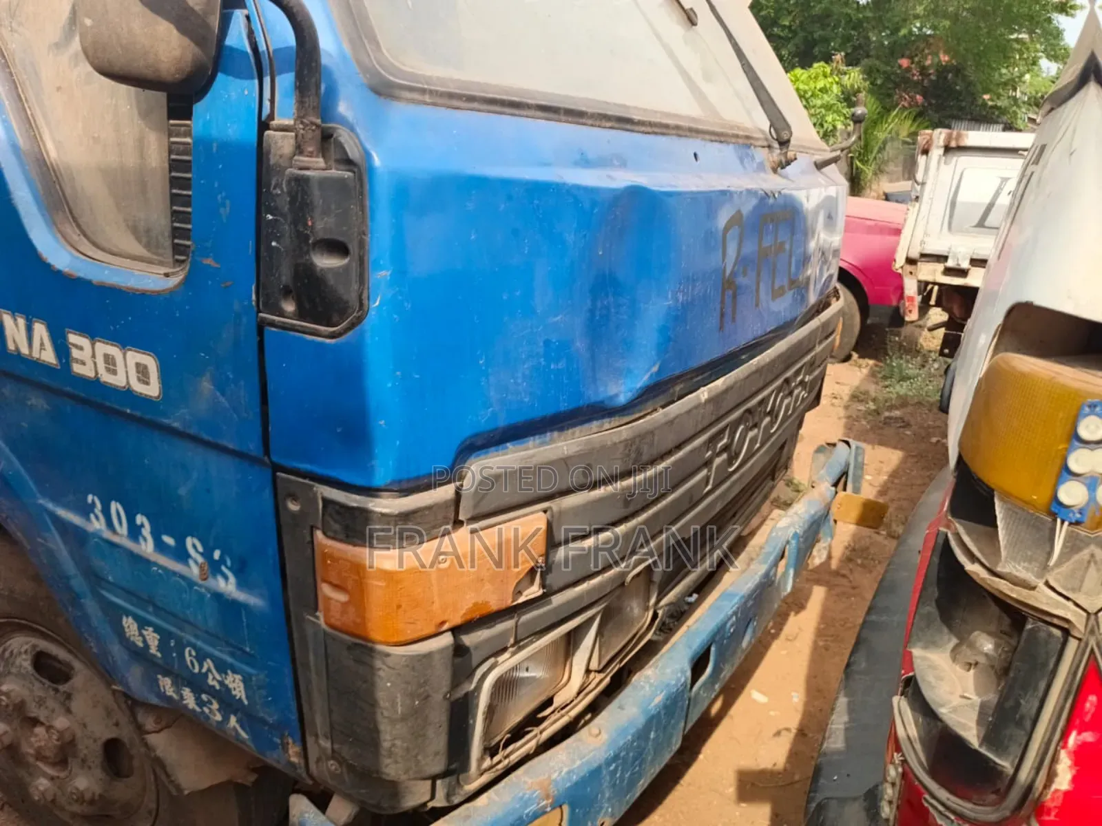 Toyota Dyna 300 Blue 2000 Model