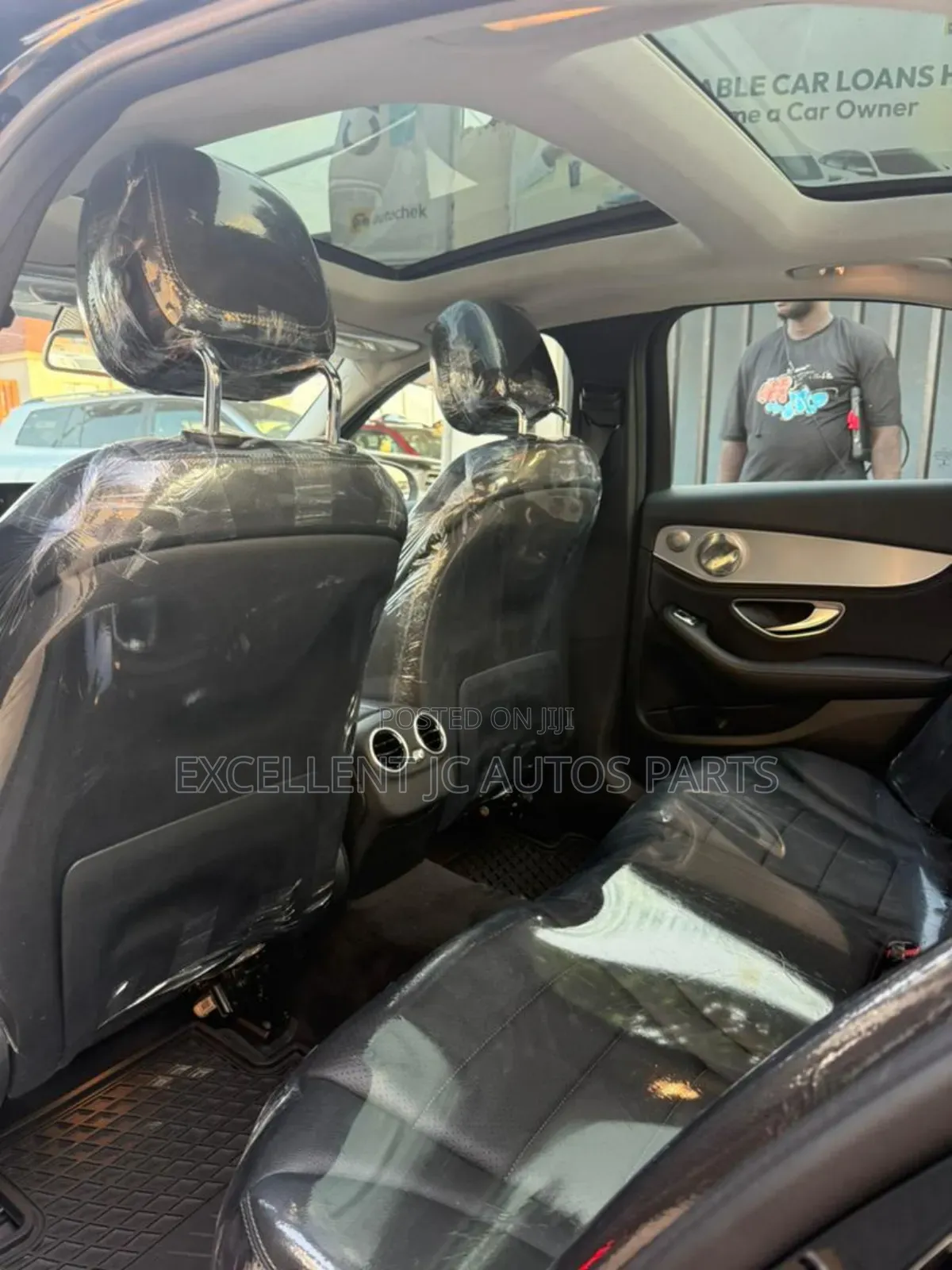 Mercedes-Benz C300 Luxury 4dr AWD 4Matic Sedan (2.0L 4cyl 7A) 2015