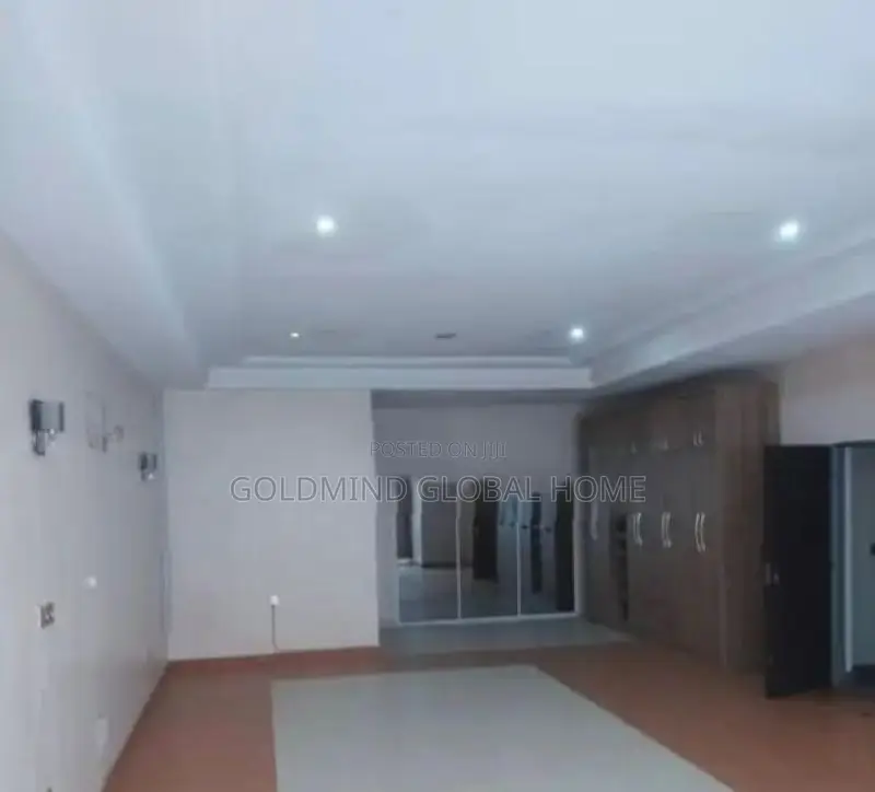 4bdrm Duplex in Lugbe, FHA for sale