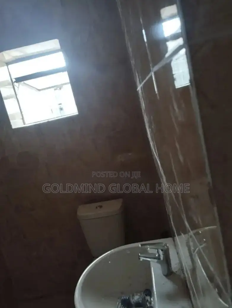 2bdrm Block of Flats in Dakibiyu for sale
