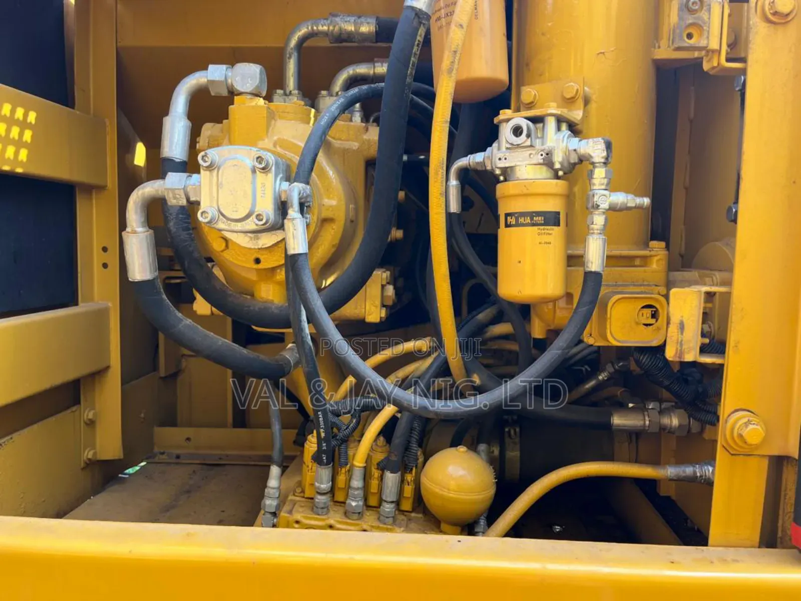 Cat Excavator 320 Bl - Foreign Use