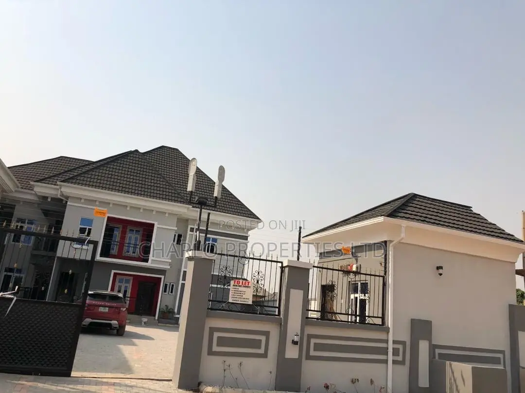 Furnished 20bdrm Block of Flats in Benin City for sale