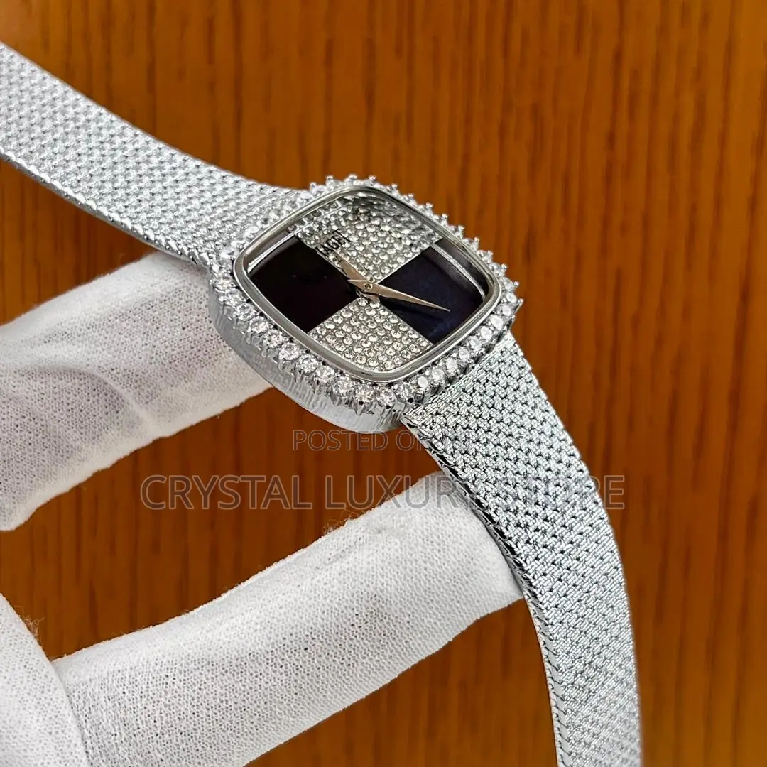Piaget Quality Luxury Ladies Chain Strap Wristwatch