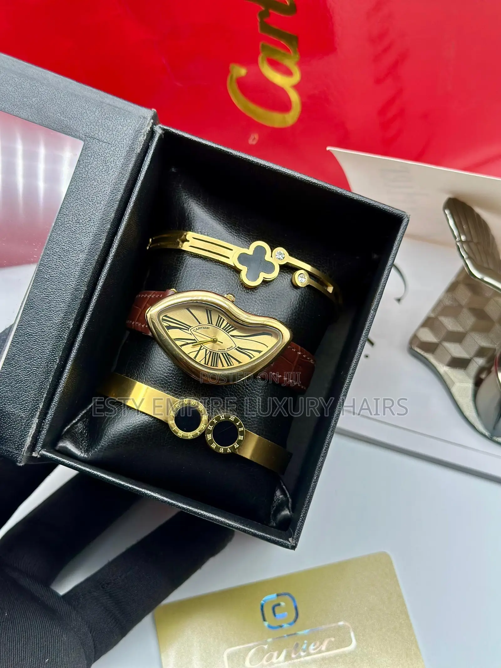 Quality Cartier Female Wrist-Watch Bracelet Set