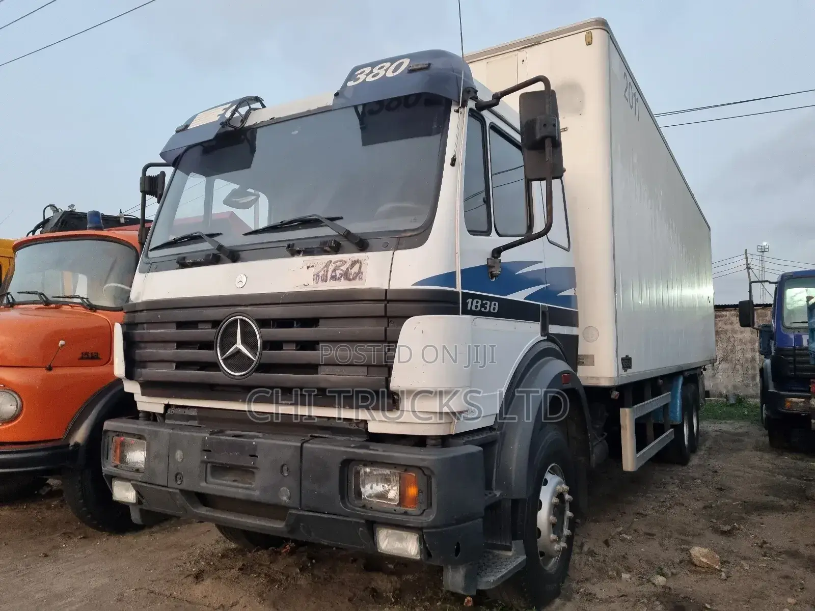 Mercedes Benz 30 Tonnage Truck