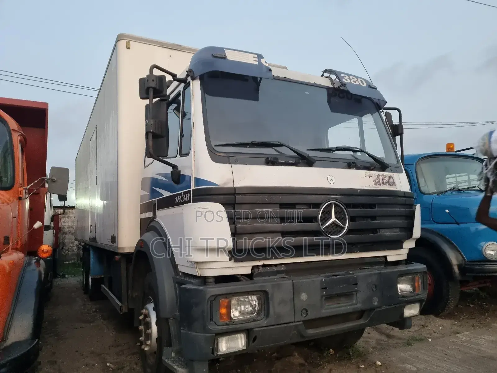 Mercedes Benz 30 Tonnage Truck