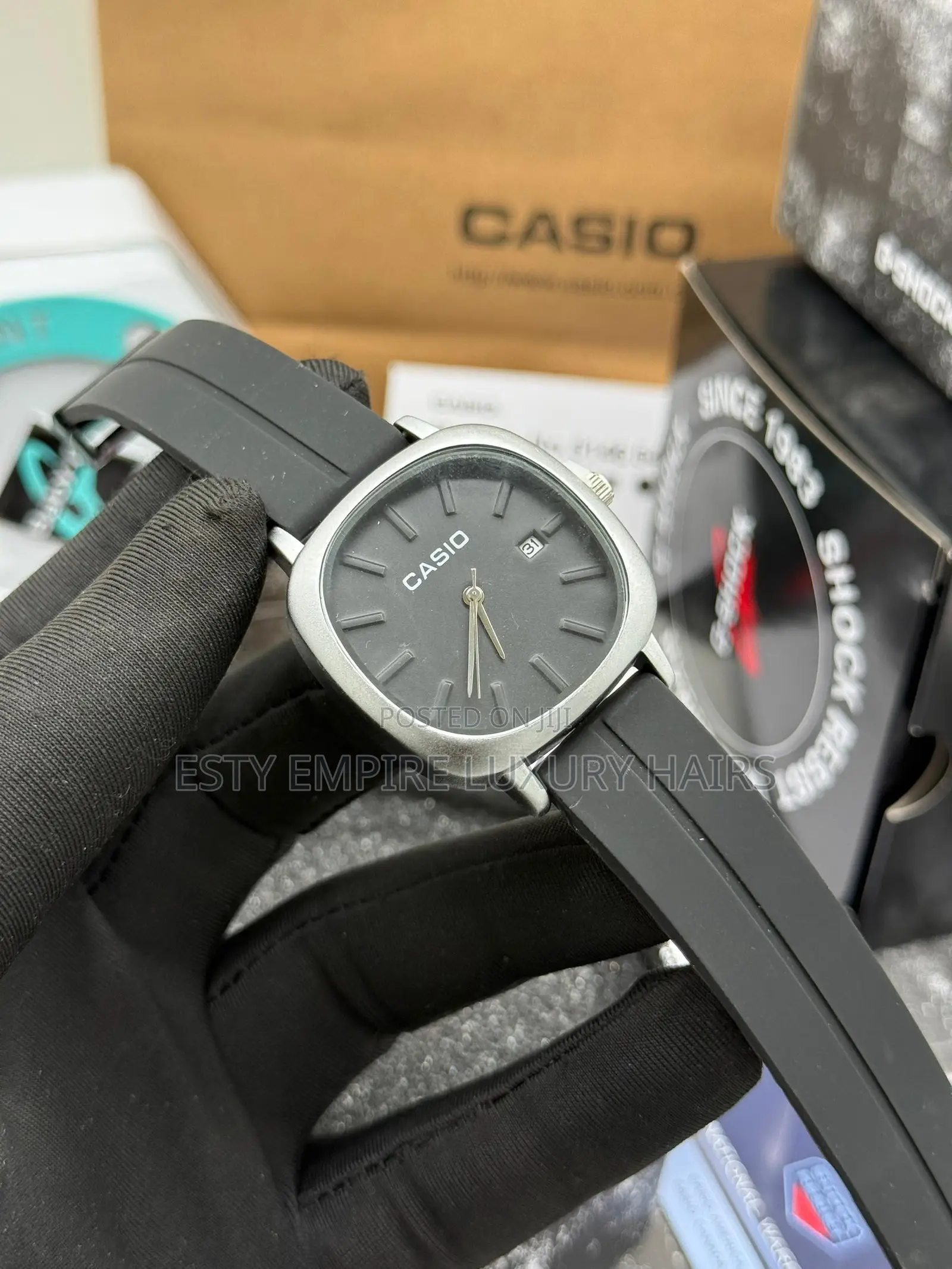 Quality Classic Casio Water Resistant Rubber Strap Analog Wristwatch