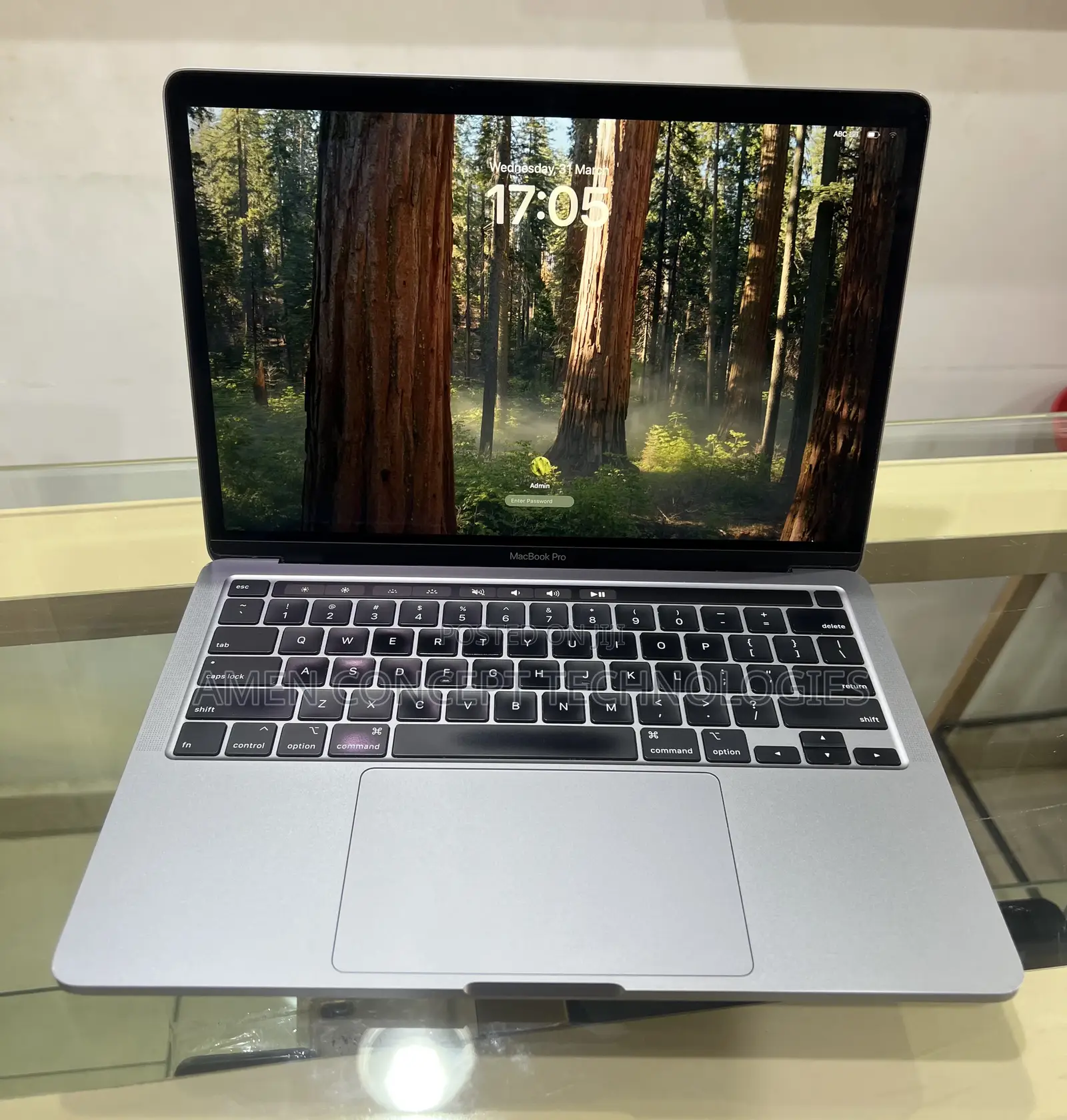 Laptop Apple MacBook Pro 2020 16GB Intel Core I7 SSD 512GB