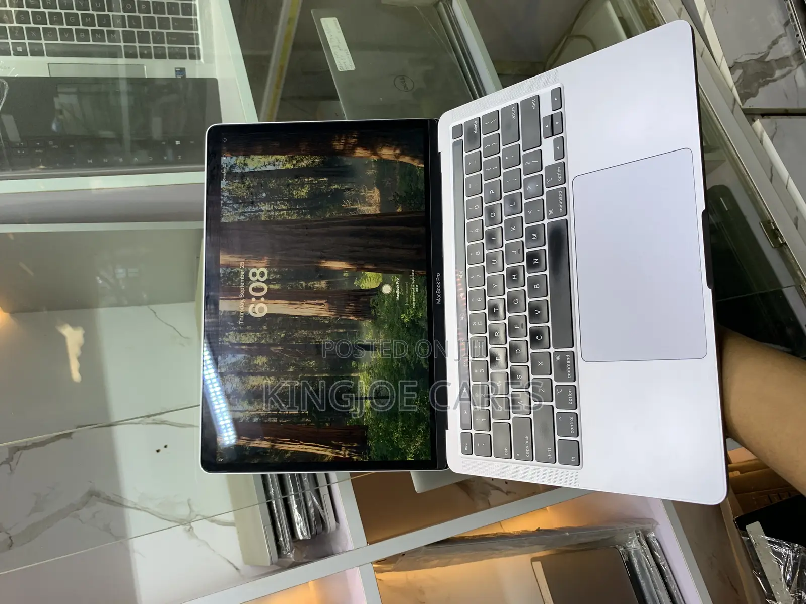 Laptop Apple MacBook Pro 2020 16GB Intel Core i7 SSD 512GB
