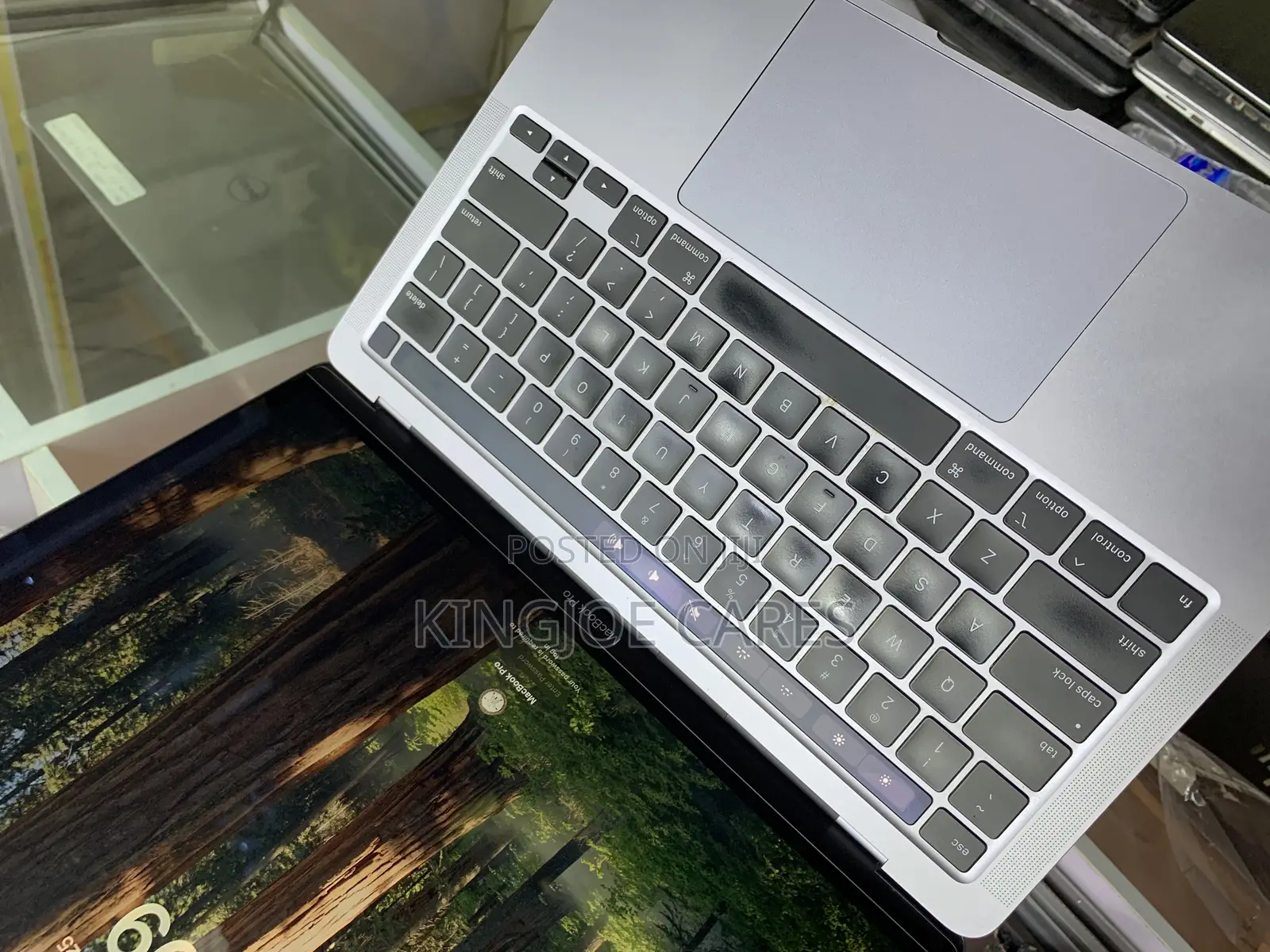 Laptop Apple MacBook Pro 2020 16GB Intel Core i7 SSD 512GB