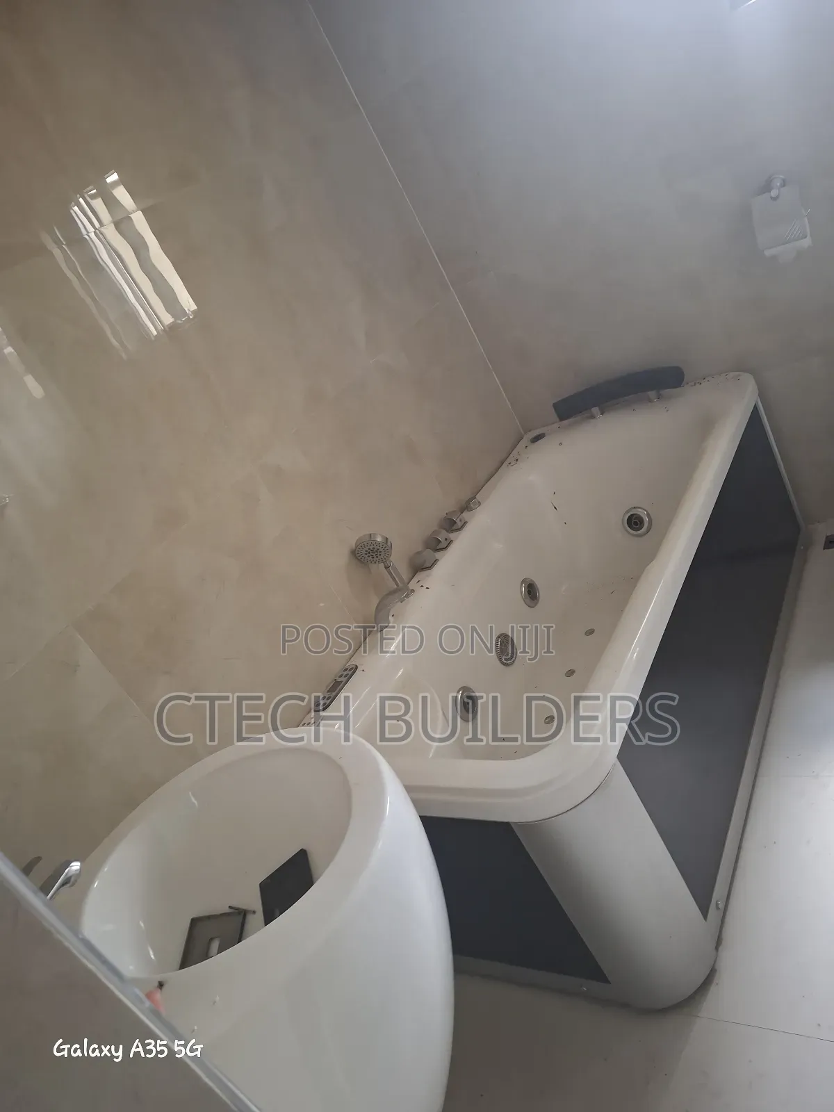3bdrm Bungalow in Benin City for sale