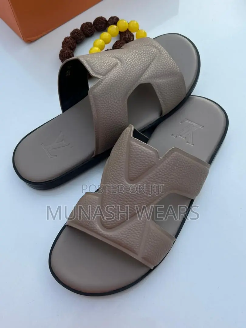 Louis Vuitton Classic Slipers