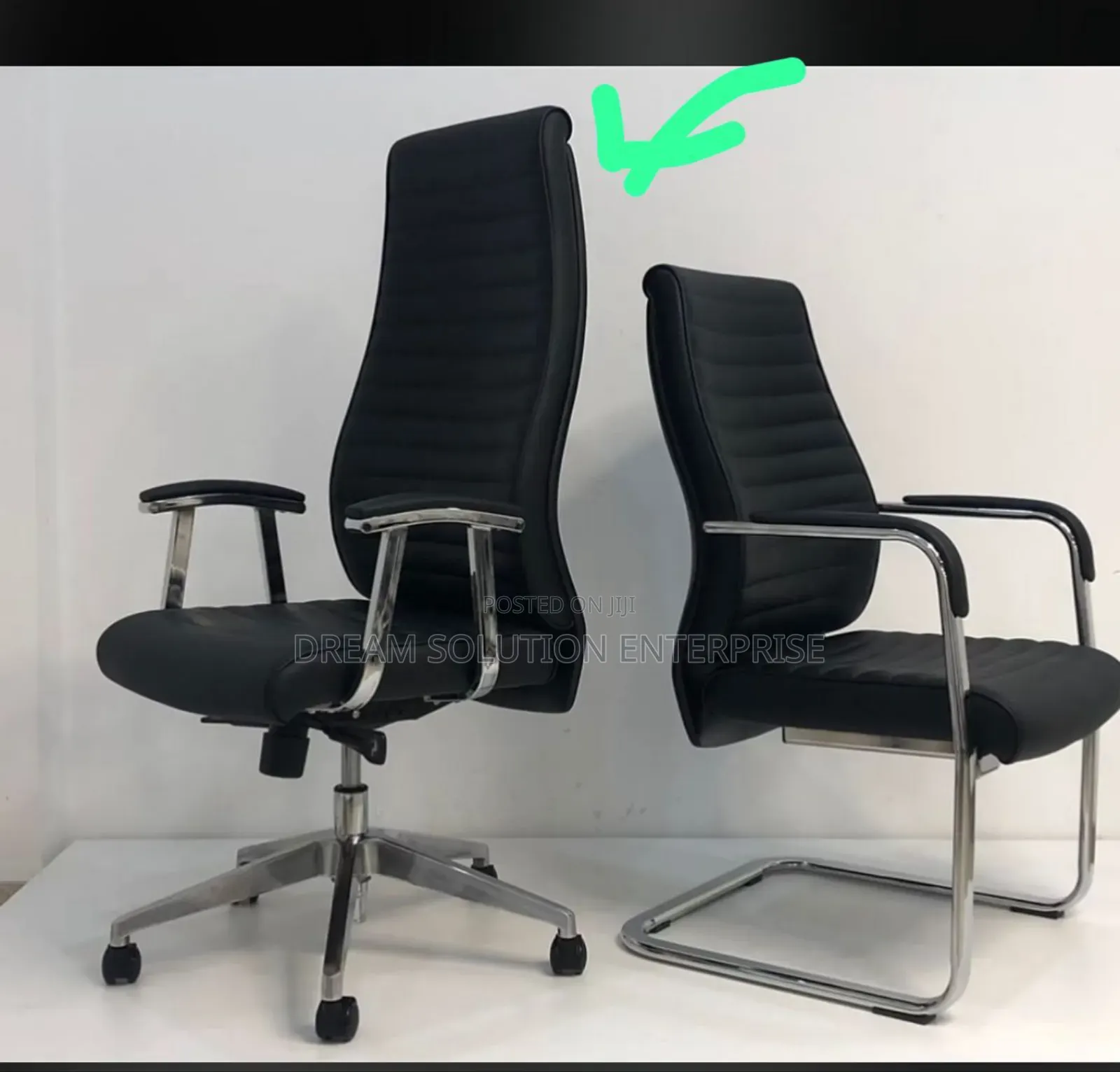 Standard Office Swivel Chair With Visitor Chair