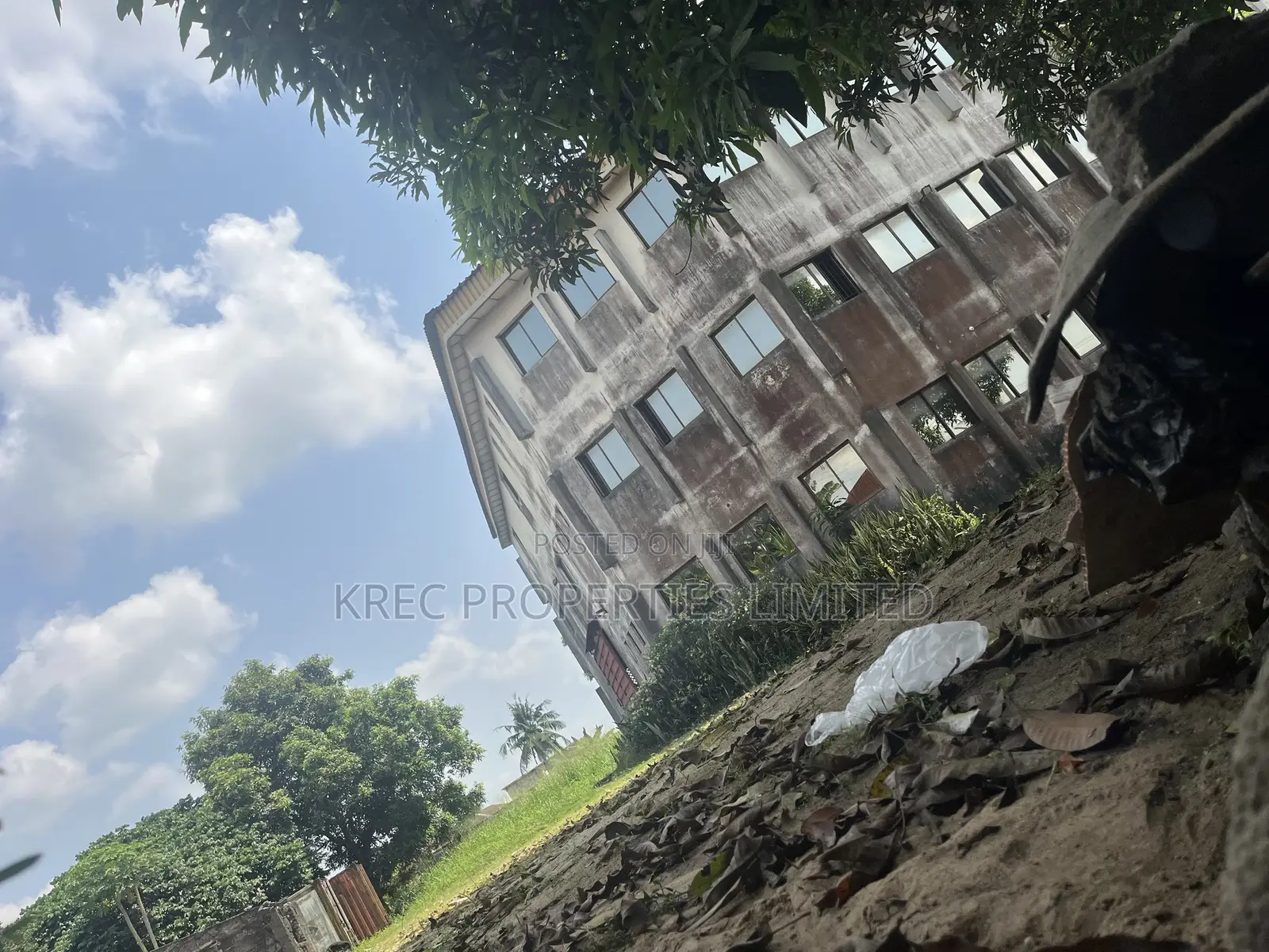 Ebubu Eleme Trailer Park