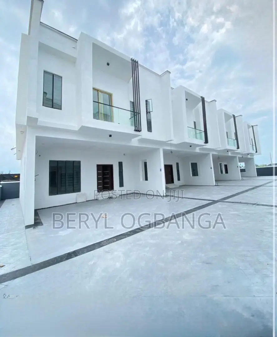 4bdrm Duplex in Lekki Phase 2 for rent