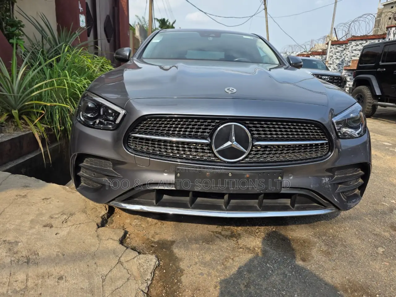 Mercedes-Benz E350 2023 Gray