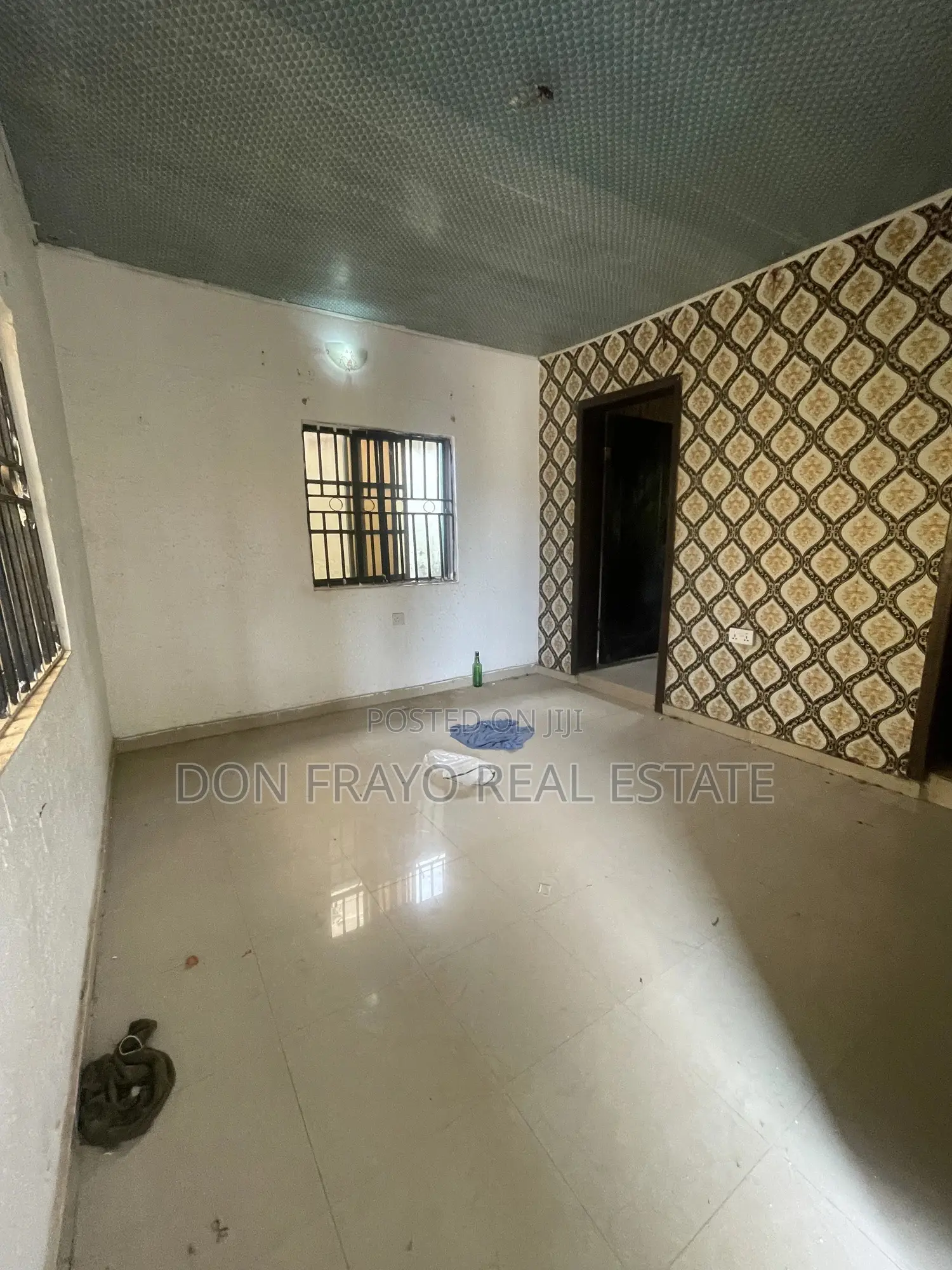 6bdrm Bungalow in Fastac Elewuro, Akobo for sale