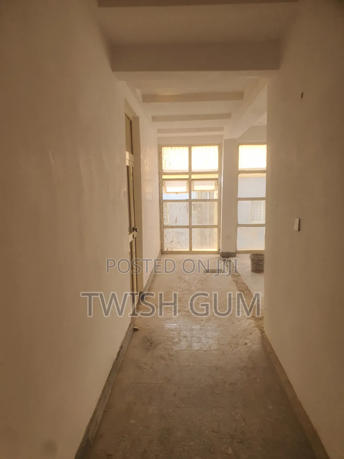 To Let=Office Space (350sqm) Old CBN