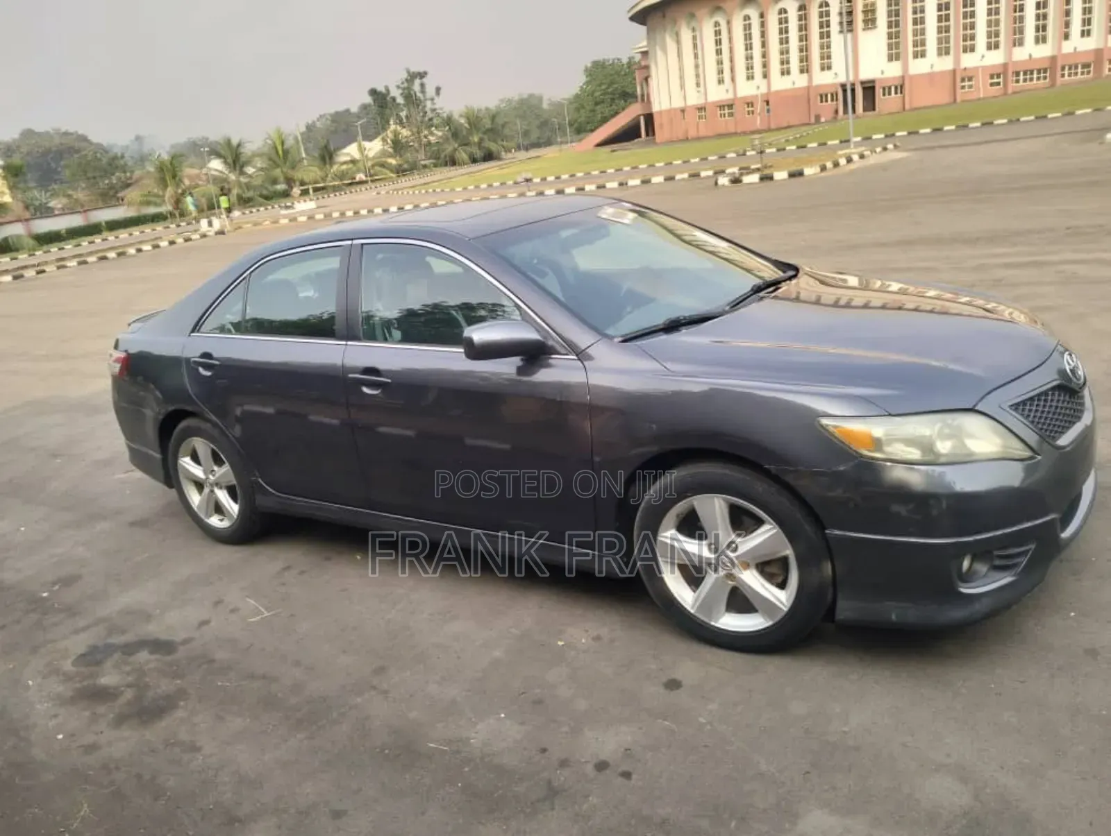 Toyota Camry 2011 Gray